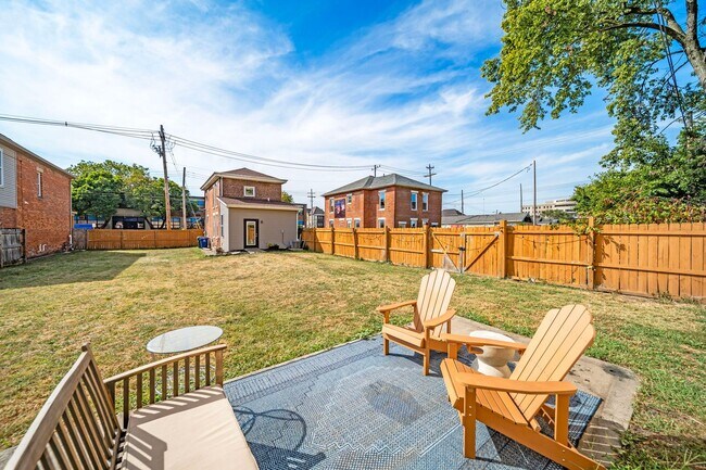 Building Photo - EAST FRANKLINTON ARTIST DISTRICT!  SUNNY N...