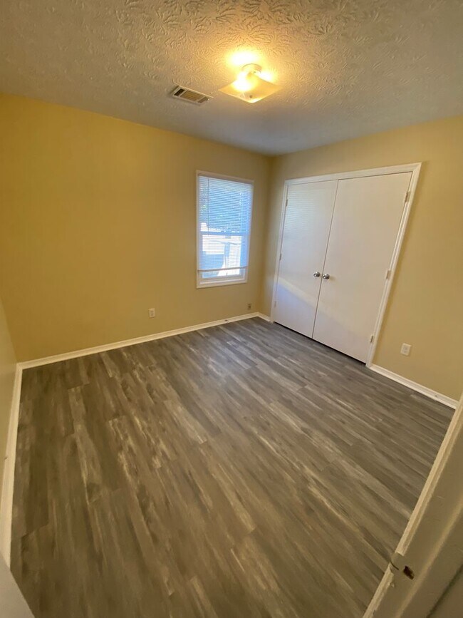 Building Photo - **ON HOLD**Total Electric 3 Bedroom / 2 Bathroom Home for Rent in East Columbus, GA***