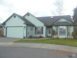Building Photo - 3 Bedroom Home in Sherwood Neighborhood