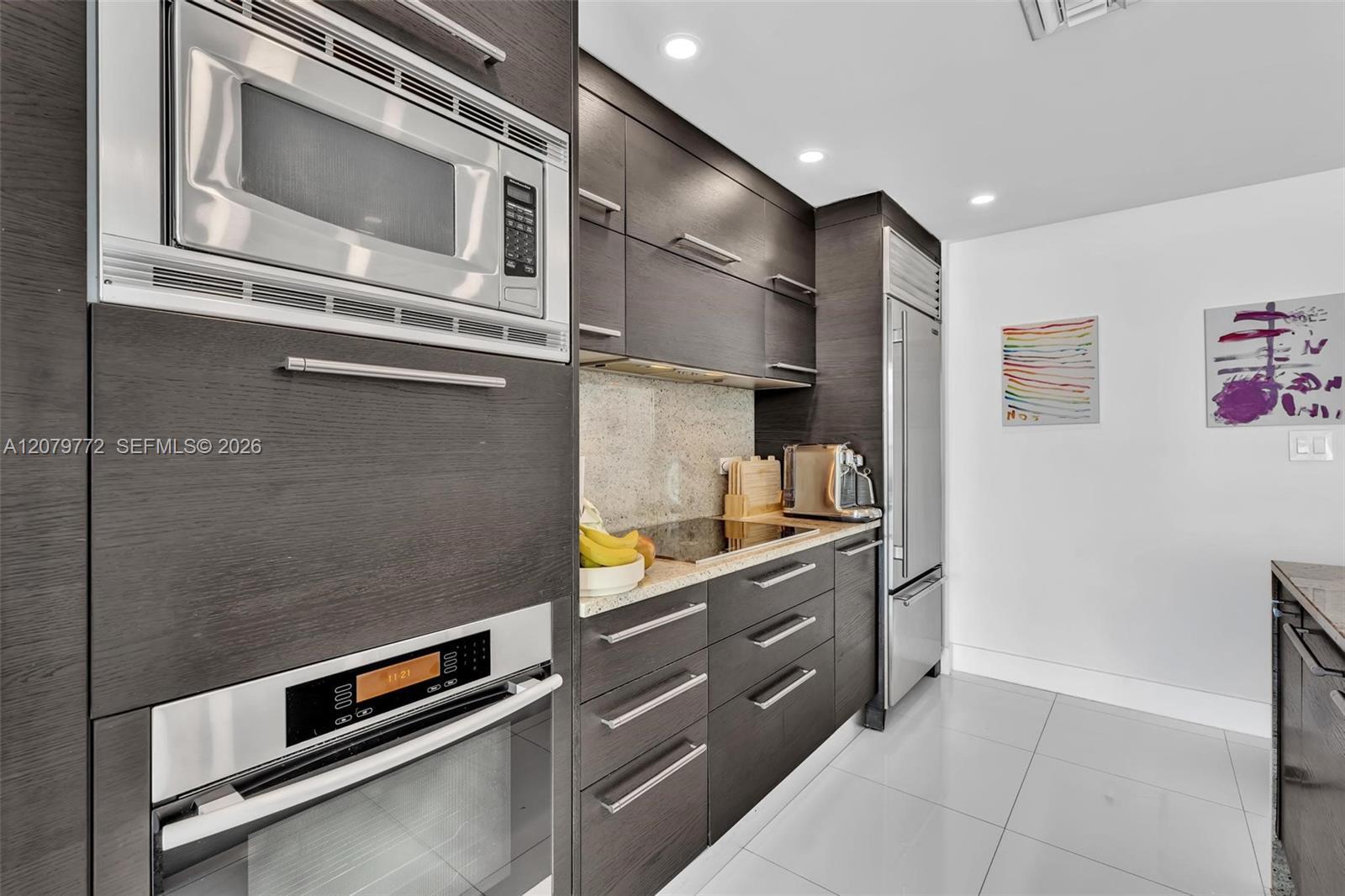 Building Photo - 900 Biscayne Blvd