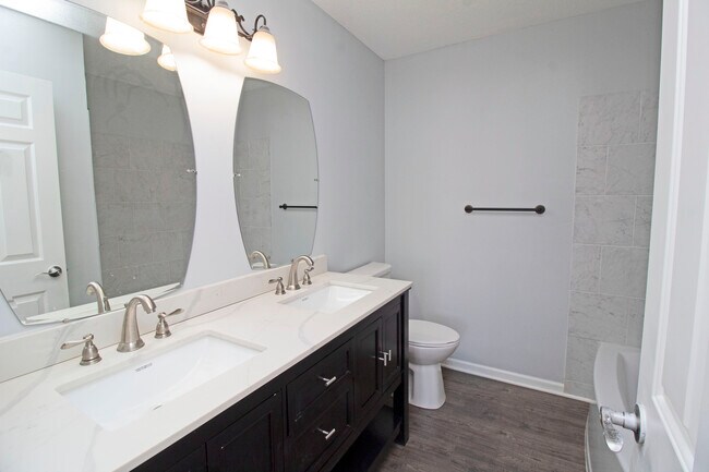 Building Photo - 7250 122nd Ave N