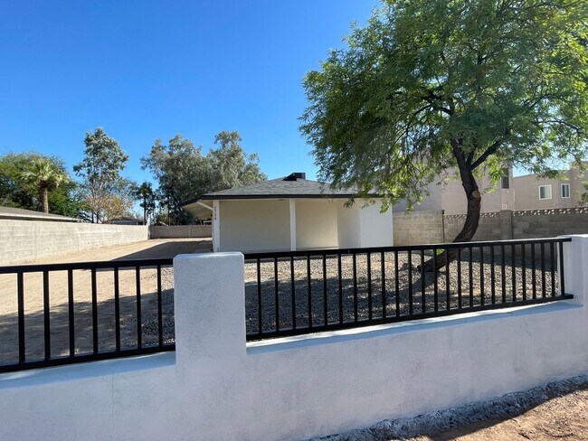 Building Photo - Charming 1 bed 1 bath in great location!