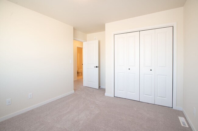 Building Photo - 1360 Goldenwood Dr