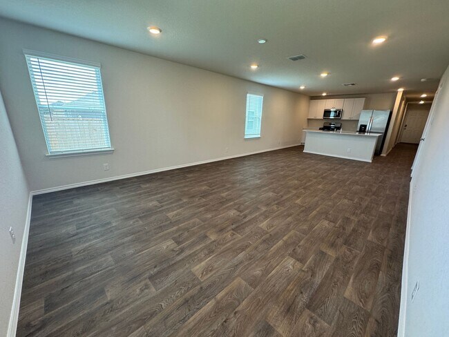 Building Photo - 13922 Pease St