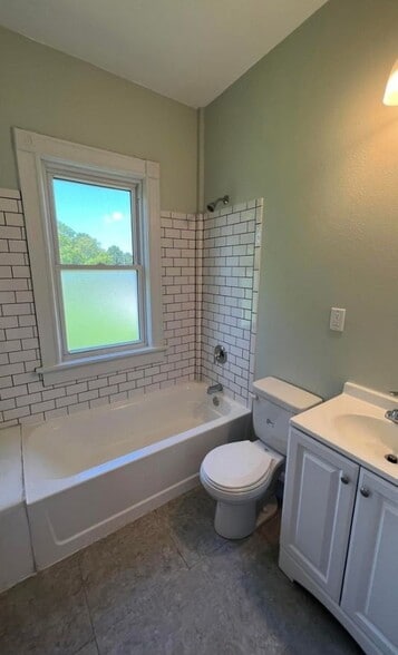 Building Photo - 2327 N 14th St