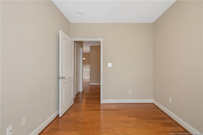 Building Photo - 1611 Bluffside Dr