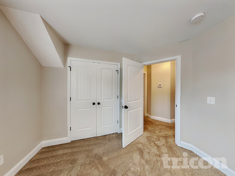 Building Photo - 268 Cranbrooke Dr