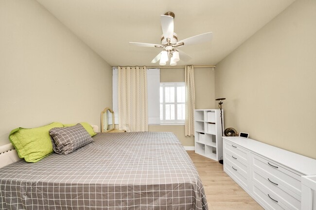 Building Photo - 10342 Solitaire Cir