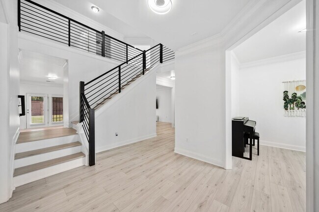 Building Photo - 2435 Sentinel Chase Way