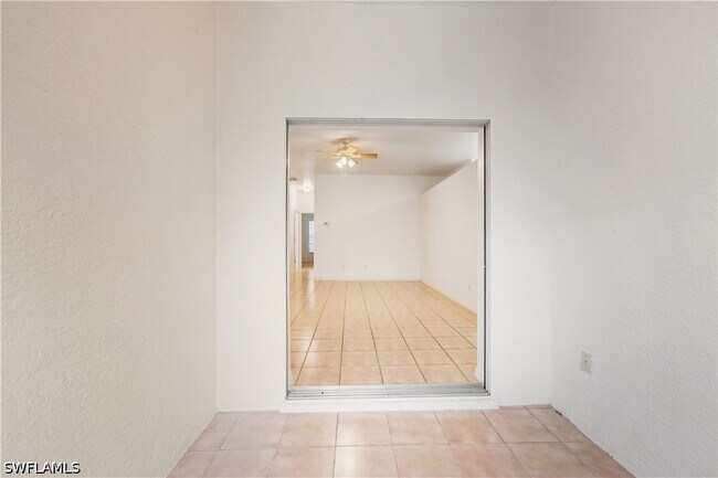 Building Photo - 10707 Pearl Bay Cir