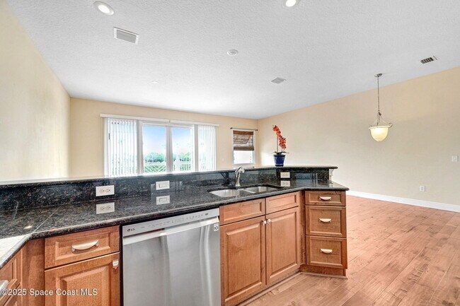 Building Photo - 2178 Tanager Ct