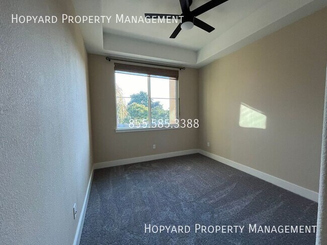 Building Photo - 1302 N Capitol Ave