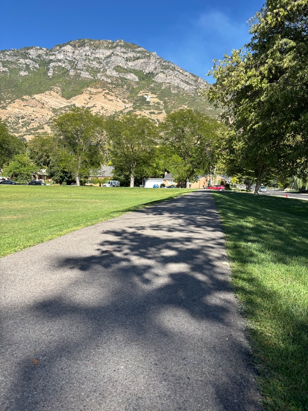 Building Photo - 744 E 750 N St