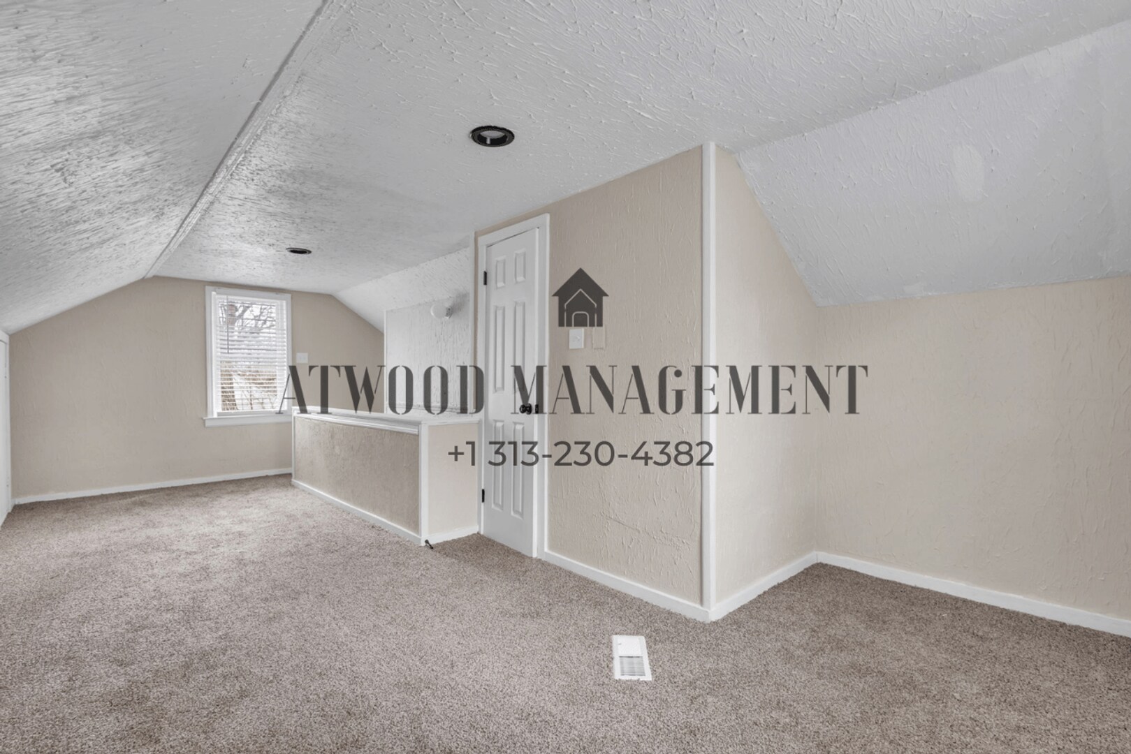 Building Photo - This beautifully updated 3-bedroom, 1-bath single-family home is ready for move-in!