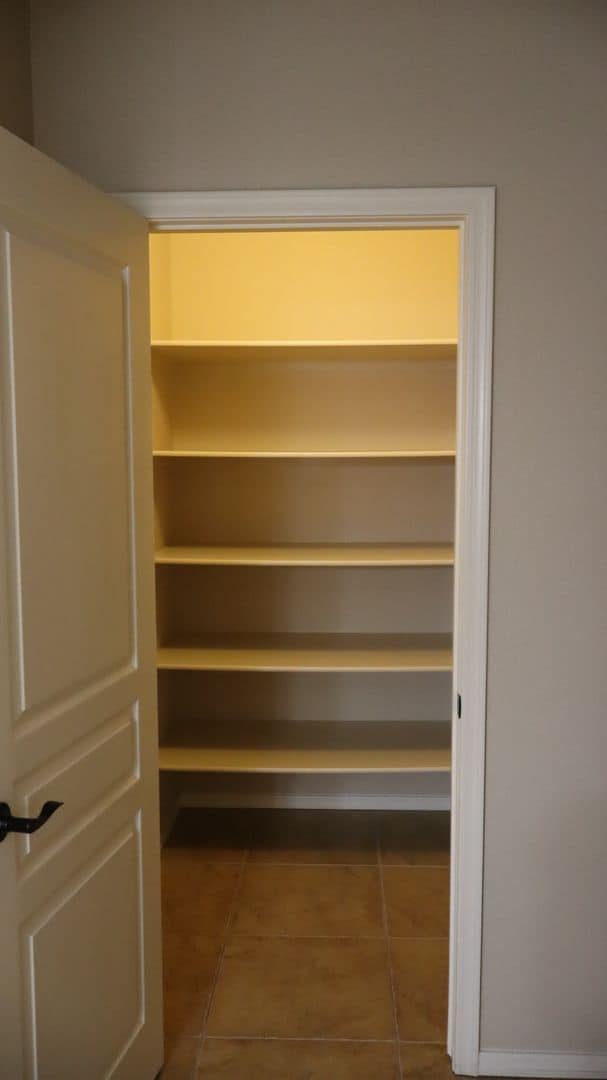 Building Photo - 4 Bedroom