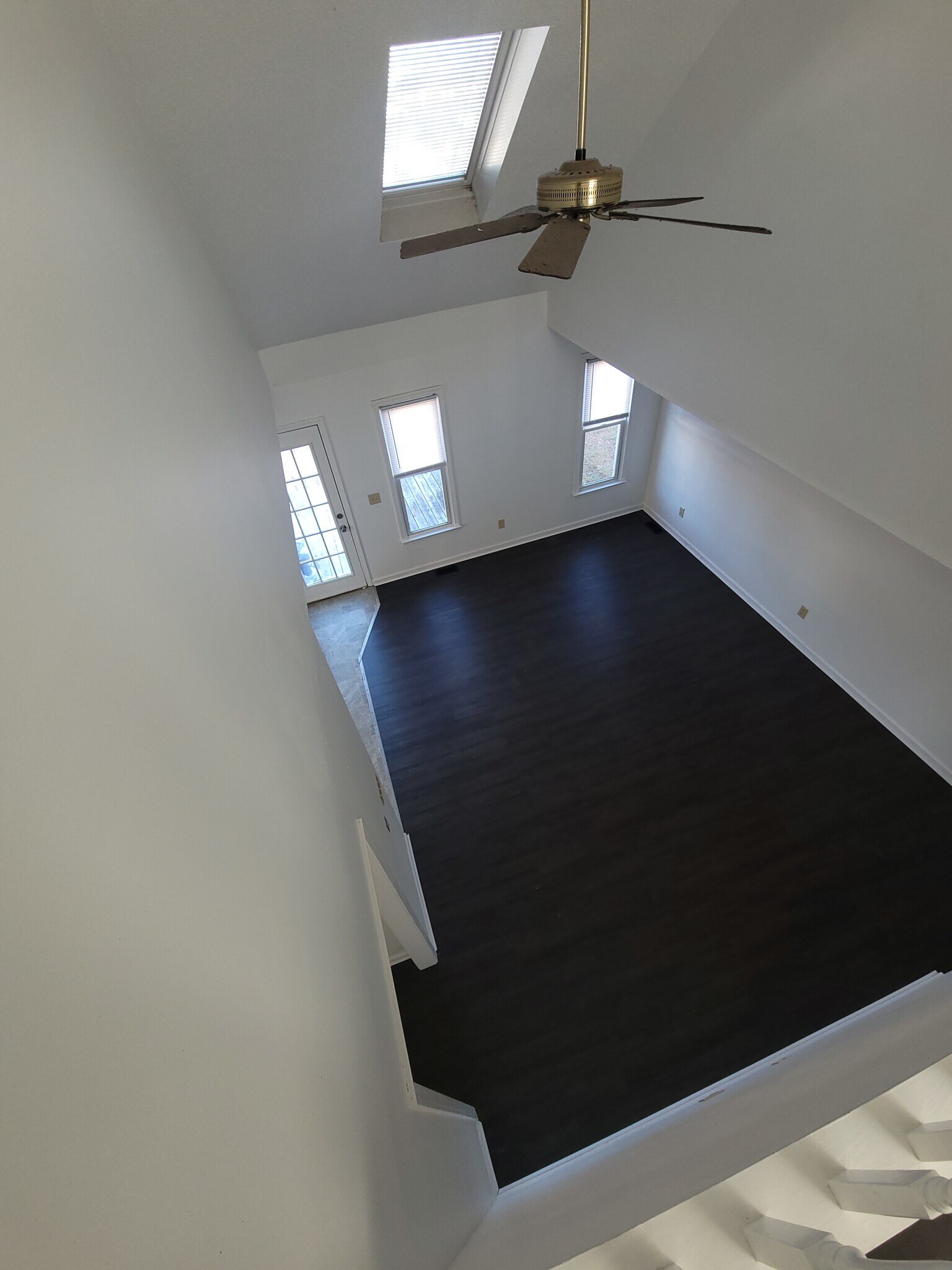 Building Photo - 304 Briggs Ave