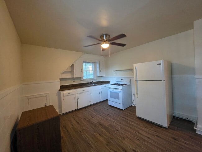 Building Photo - Westhaven