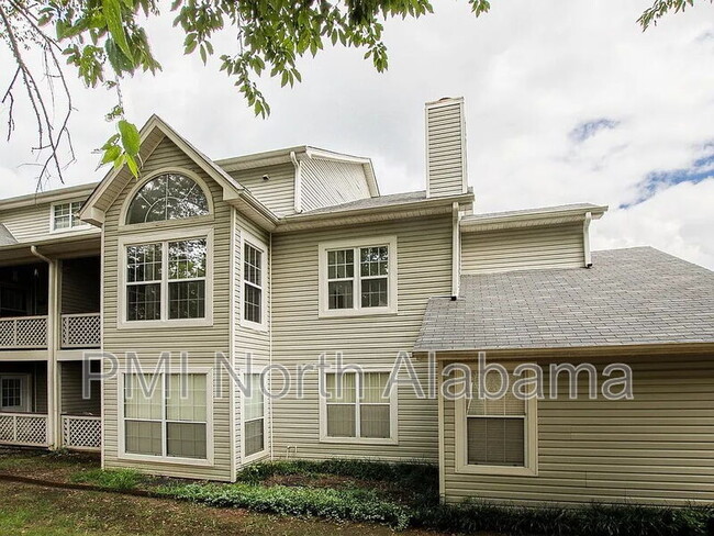 Building Photo - 1014 Stones Throw Dr NW
