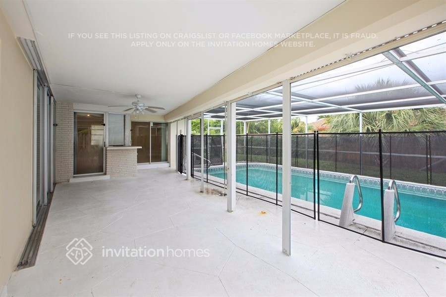 Building Photo - 1250 SW 9th Terrace