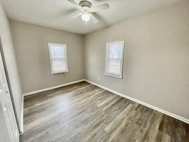 Building Photo - 7317 Agnes Ave