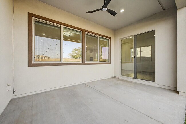Building Photo - 1277 E Tonto Dr