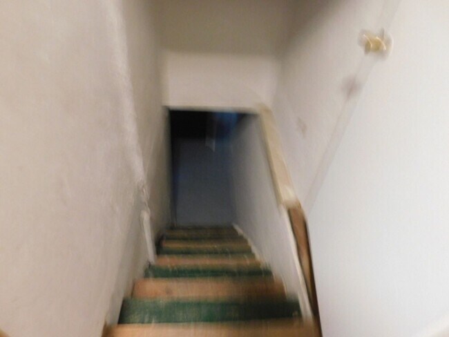 Building Photo - 3100-3102 Linden Avenue