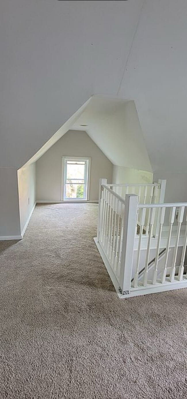 Building Photo - 15 Minden Ave