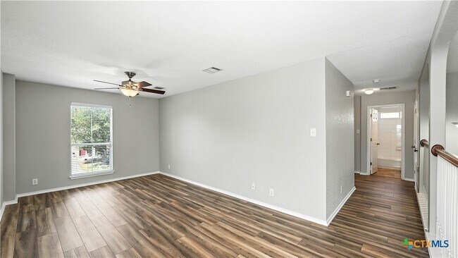 Building Photo - 2137 Dorman Dr