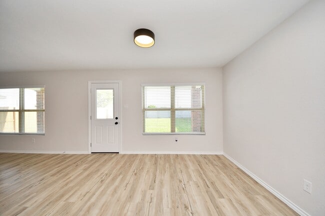 Building Photo - 26722 Lantana Cyn Dr