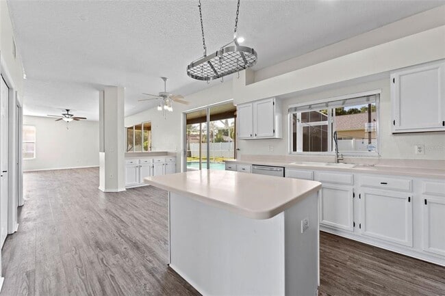 Building Photo - 16219 Turnbury Oak Dr