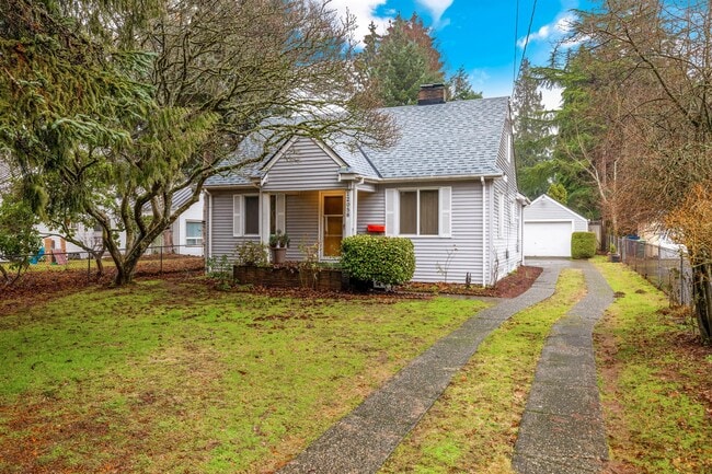 Building Photo - 12060 10th Ave S