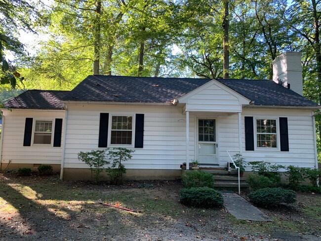 Outside front - 5 Cliffholme Rd