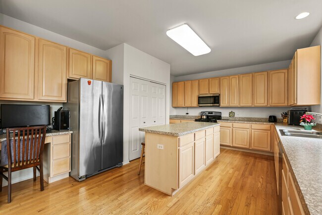 Building Photo - 2311 Hazeltime Dr