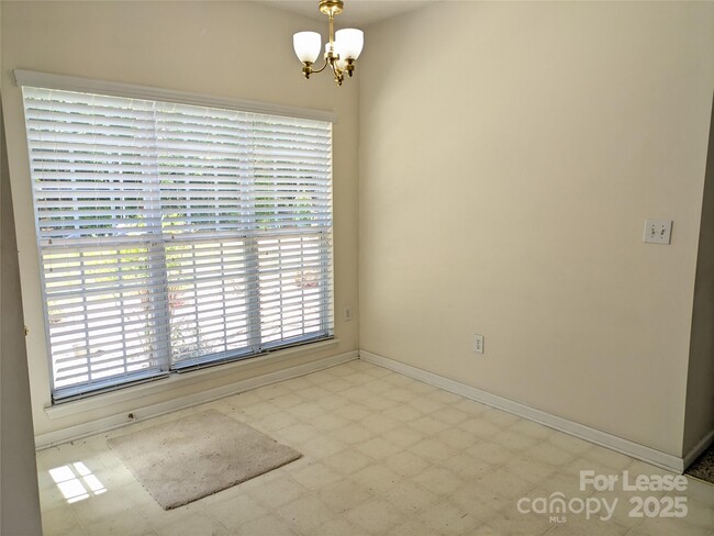 Building Photo - 187 Chandeleur Dr