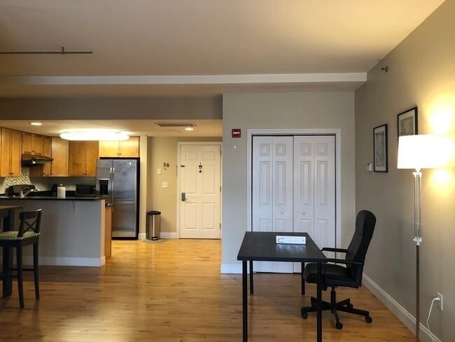 Building Photo - 110 Cypress St