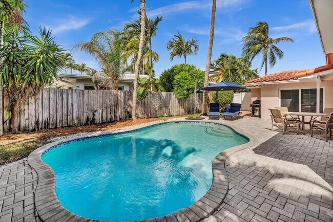 Building Photo - 3204 Beacon St