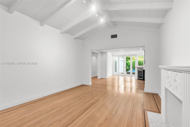 Building Photo - 776 NE 74th St