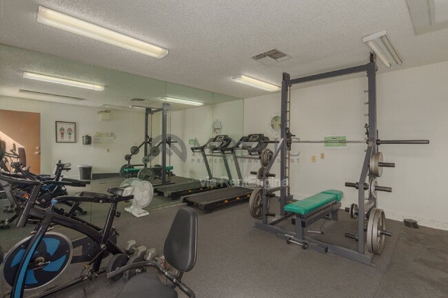 Building Photo - 4444 E Paradise Vlg Pkwy S