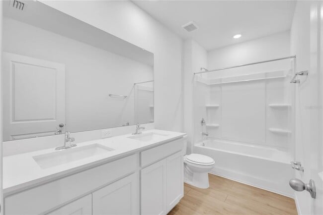 Building Photo - 32368 Evening Grv Ct