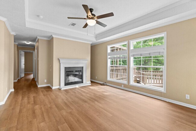 Building Photo - 11784 FM Rd 16