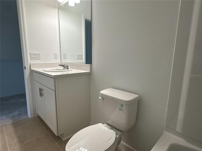 Building Photo - 2089 Hallier Cv