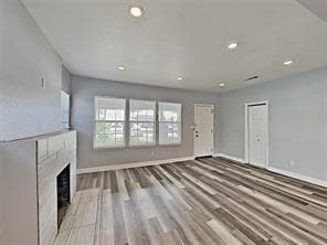 Building Photo - 1617 N Sylvania Ave