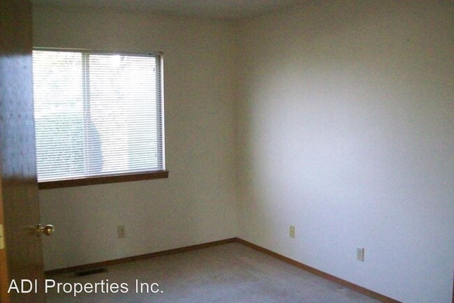 Building Photo - 2 br, 2 bath House - 10362 SW Riley Ct.