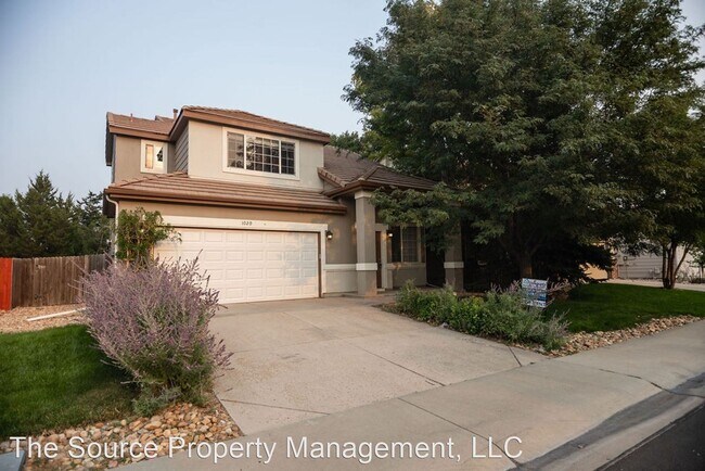 Building Photo - 2 br, 2.5 bath House - 1020 Fenwick Dr