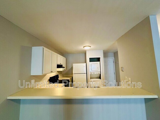 Building Photo - 211 Sunn Aire Ct