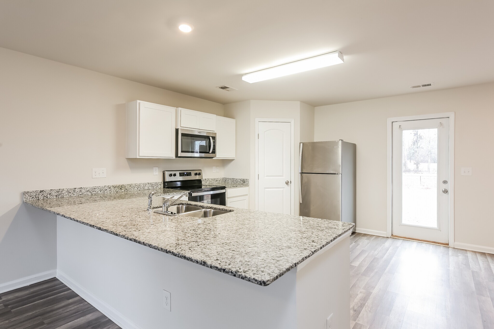 Building Photo - 222 Wadsworth Rd