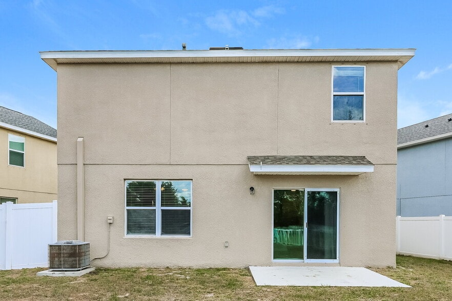 Building Photo - 10430 Whispering Hammock Dr