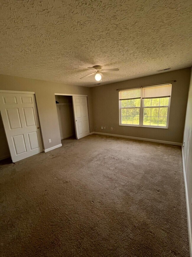 Building Photo - 5171 Mantua Dr