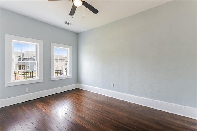 Building Photo - 443 S Atlanta St