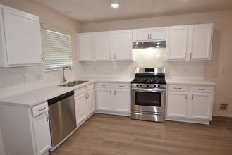 Building Photo - 1814 Emerald Pathway Dr